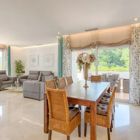 Hanami Alcazaba Penthouse 아파트 에스테포나
