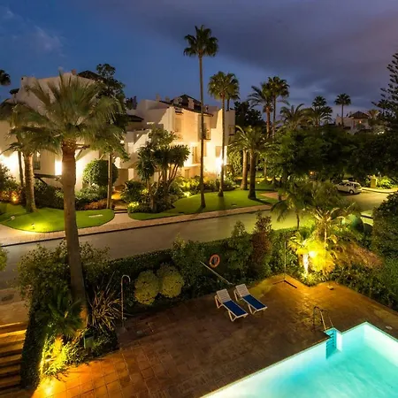 Hanami Alcazaba Penthouse * エステポナ